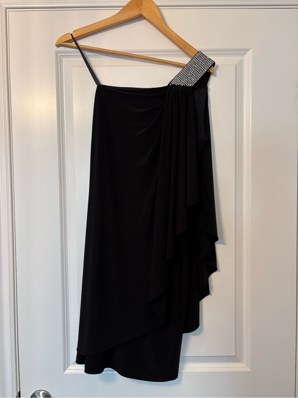 Le Chateau Black One-Shoulder Ruffle Sleeve Dress